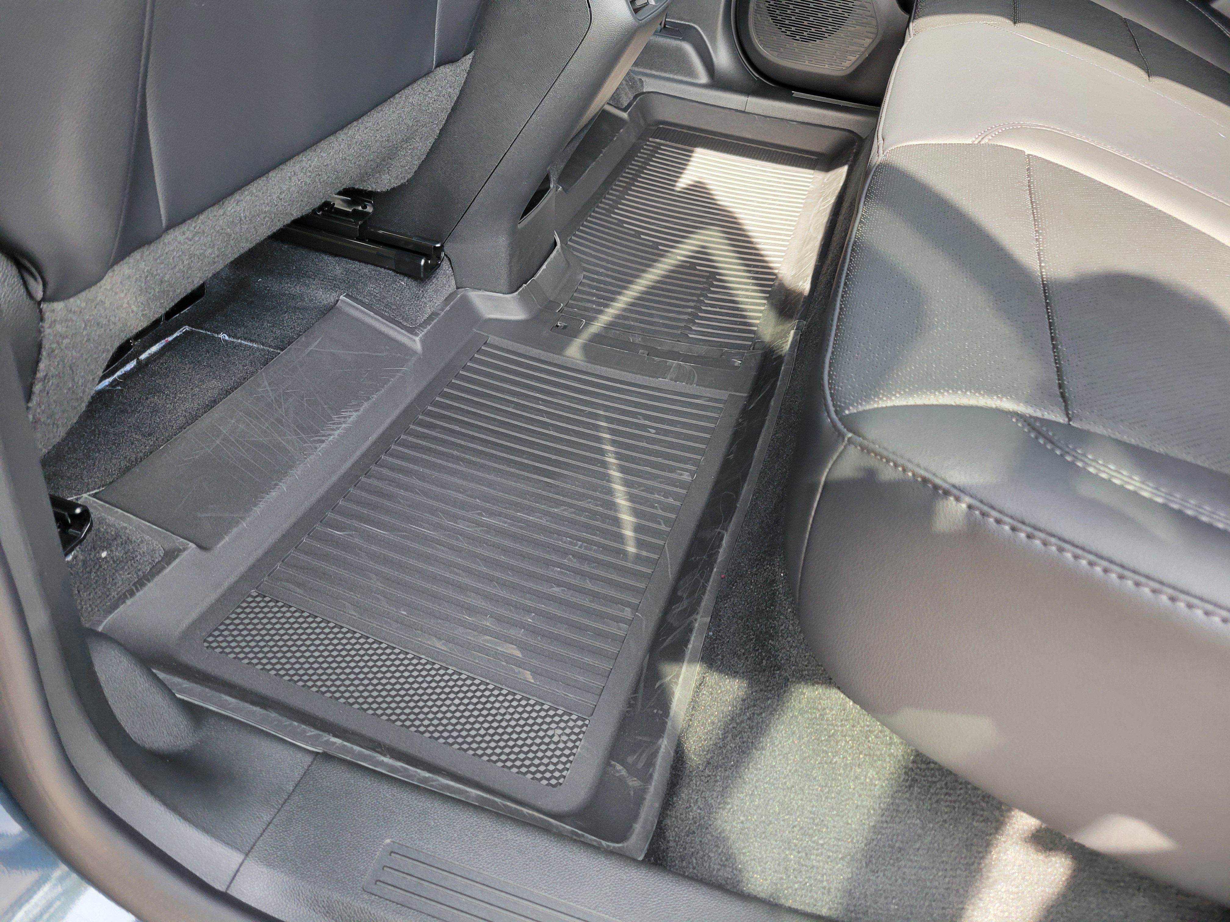 2027 Chevrolet Equinox LT - Photo 34