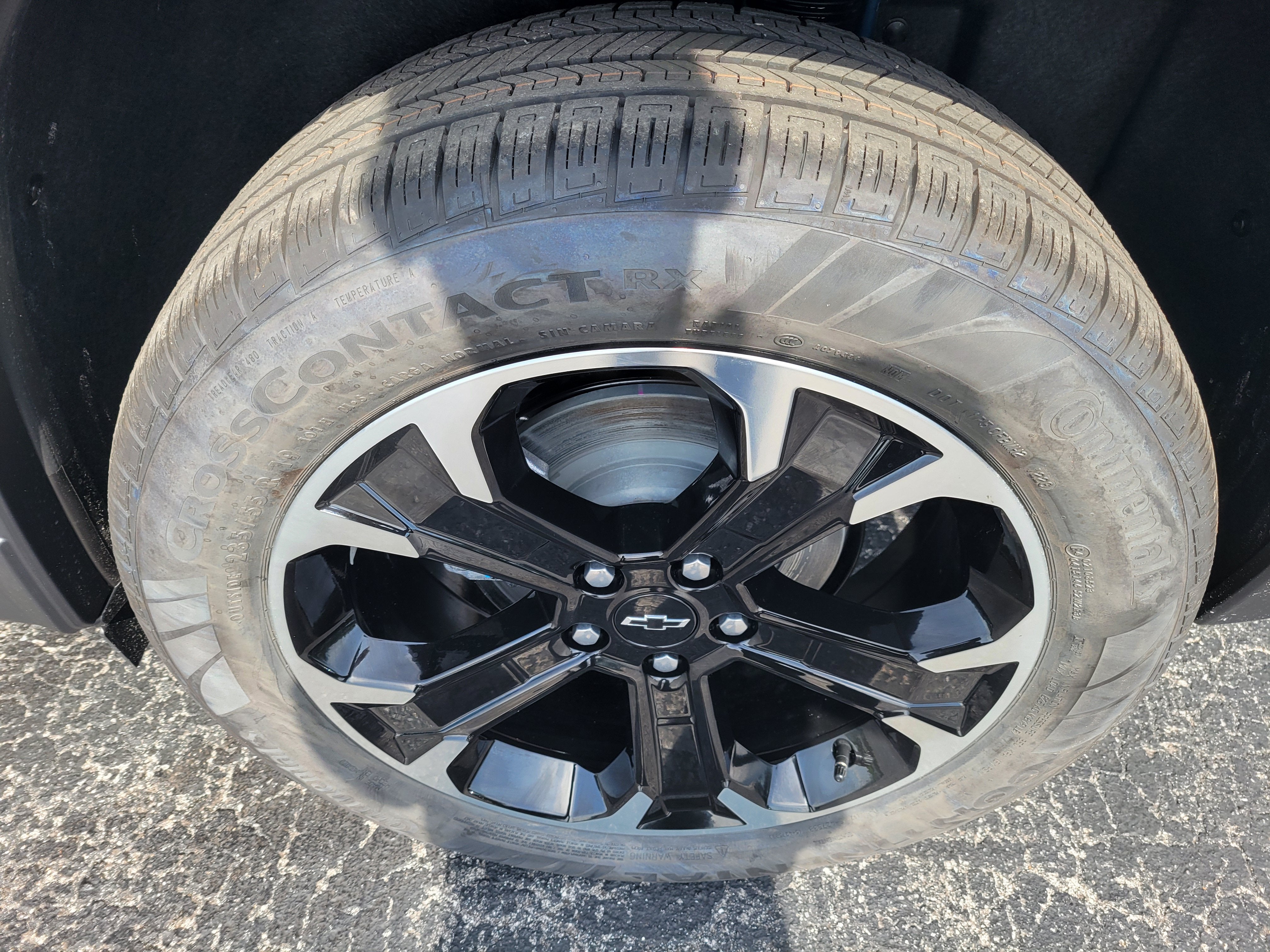 2027 Chevrolet Equinox LT - Photo 35
