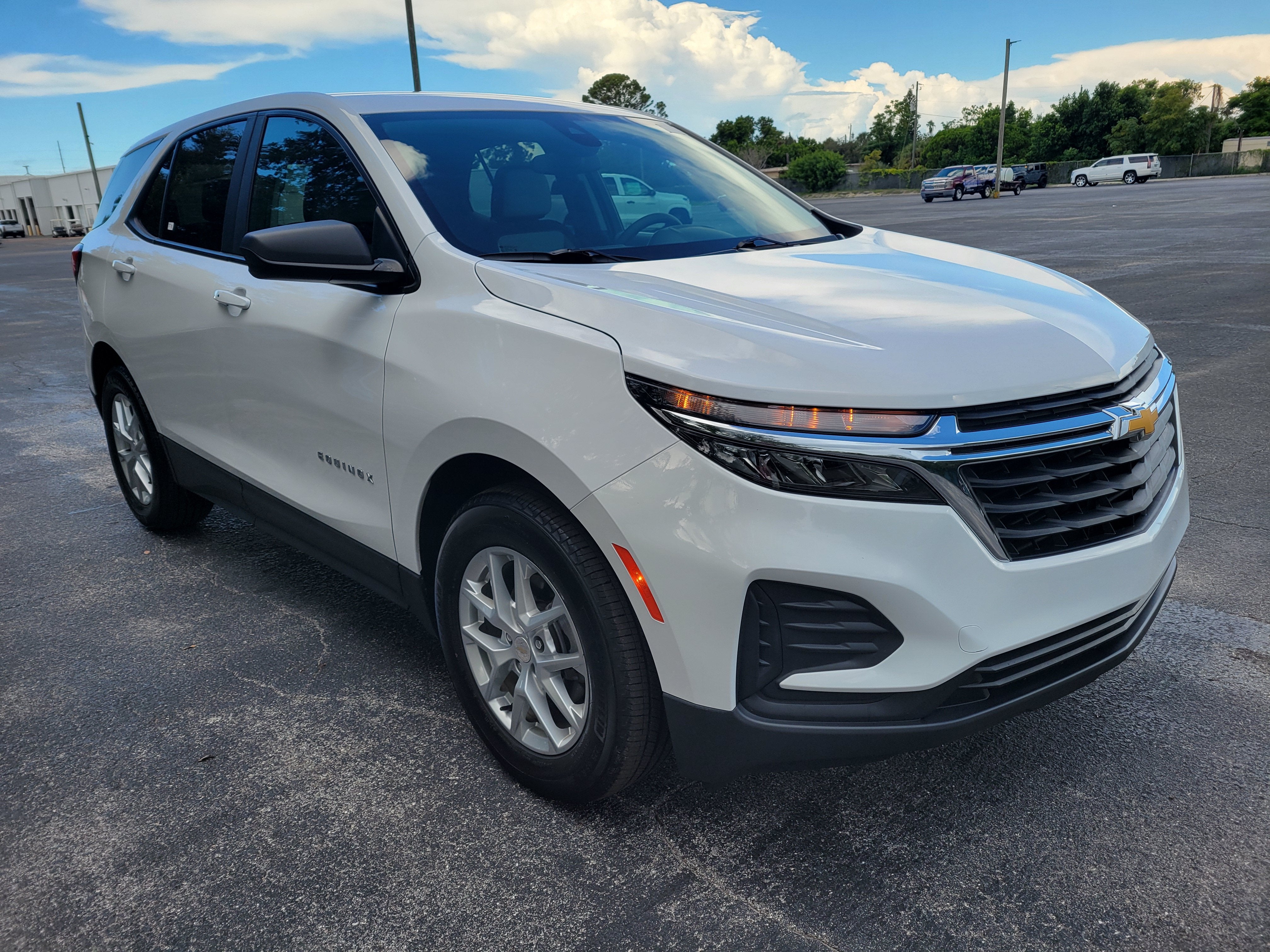 2024 Chevrolet Equinox LS
