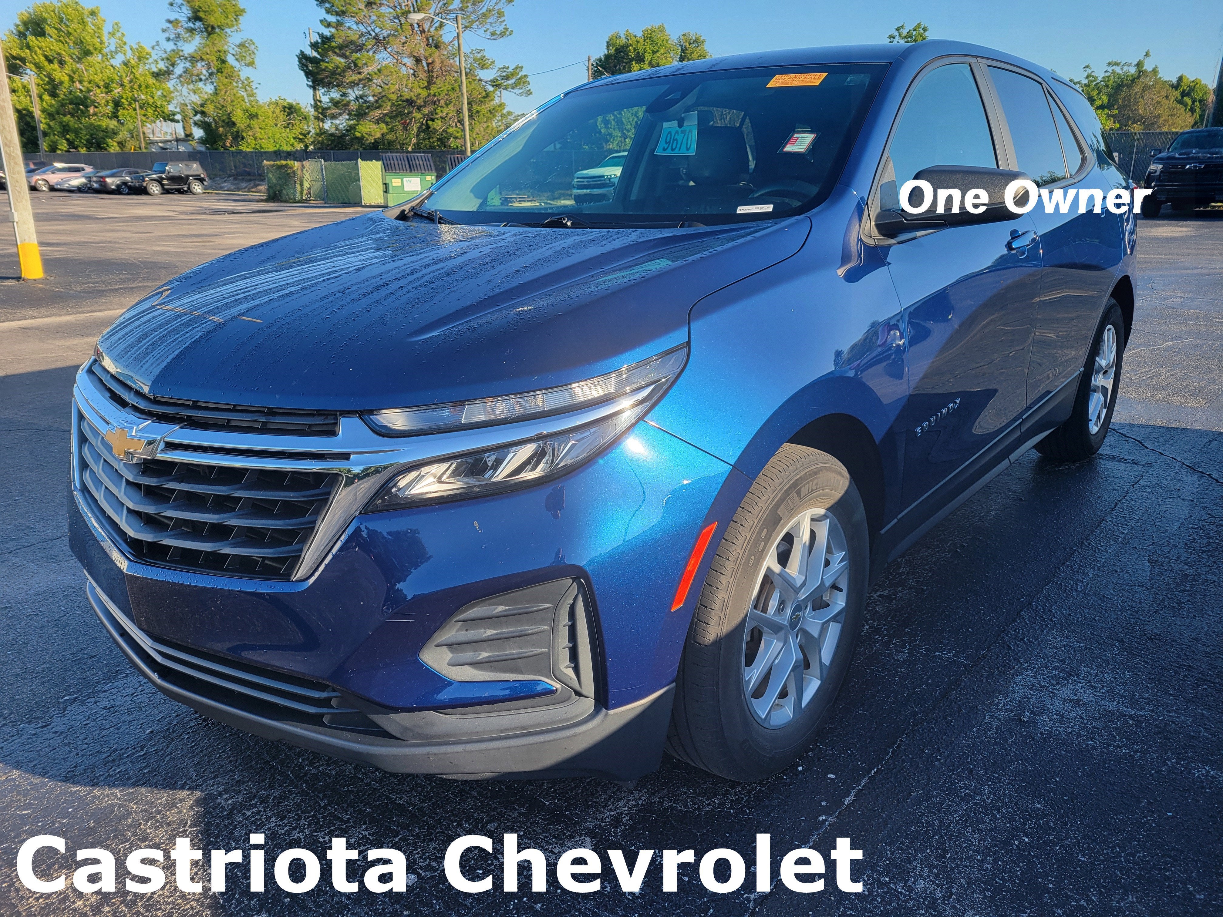 2022 Chevrolet Equinox LS's photo