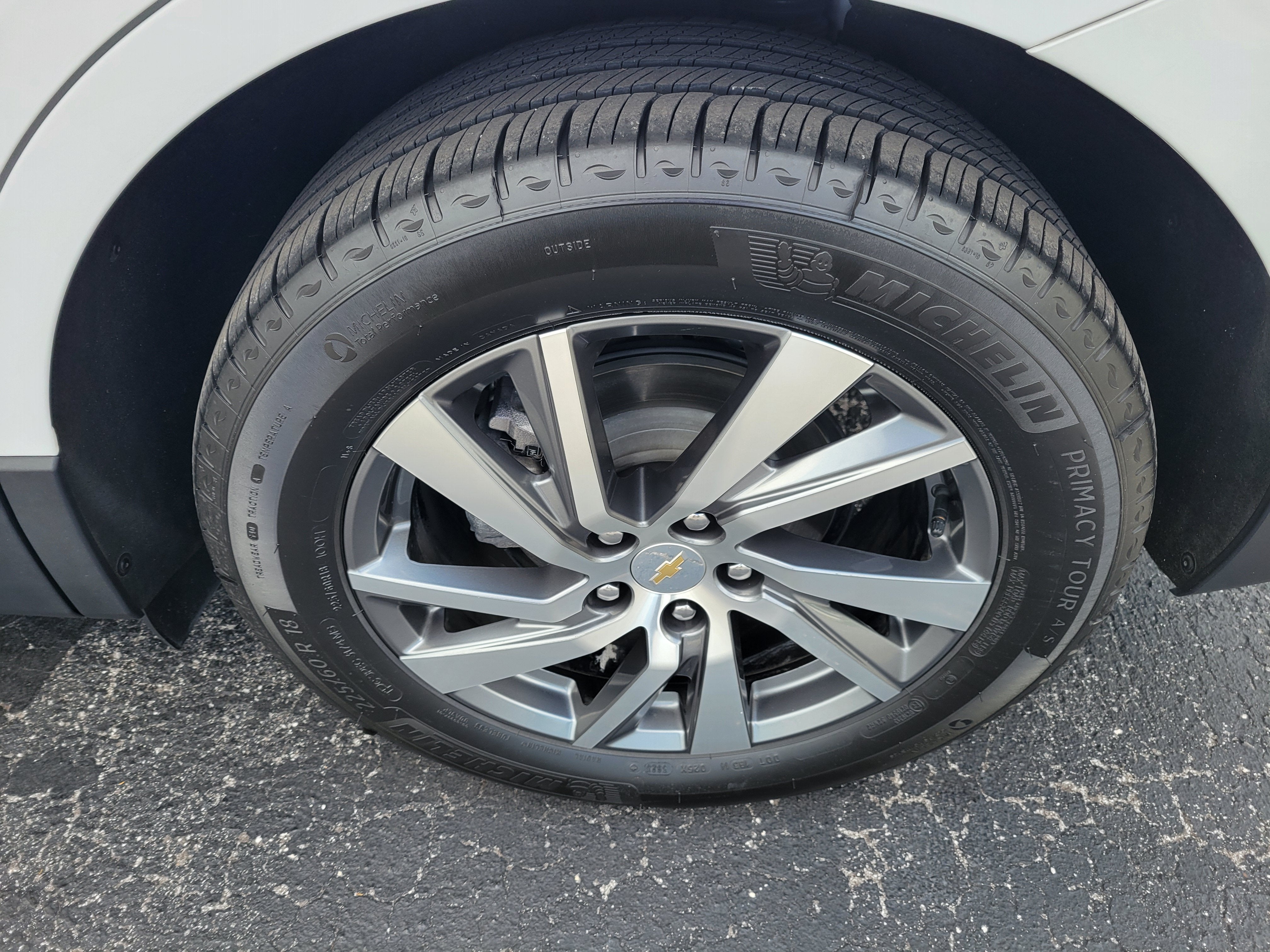 2024 Chevrolet Equinox Premier