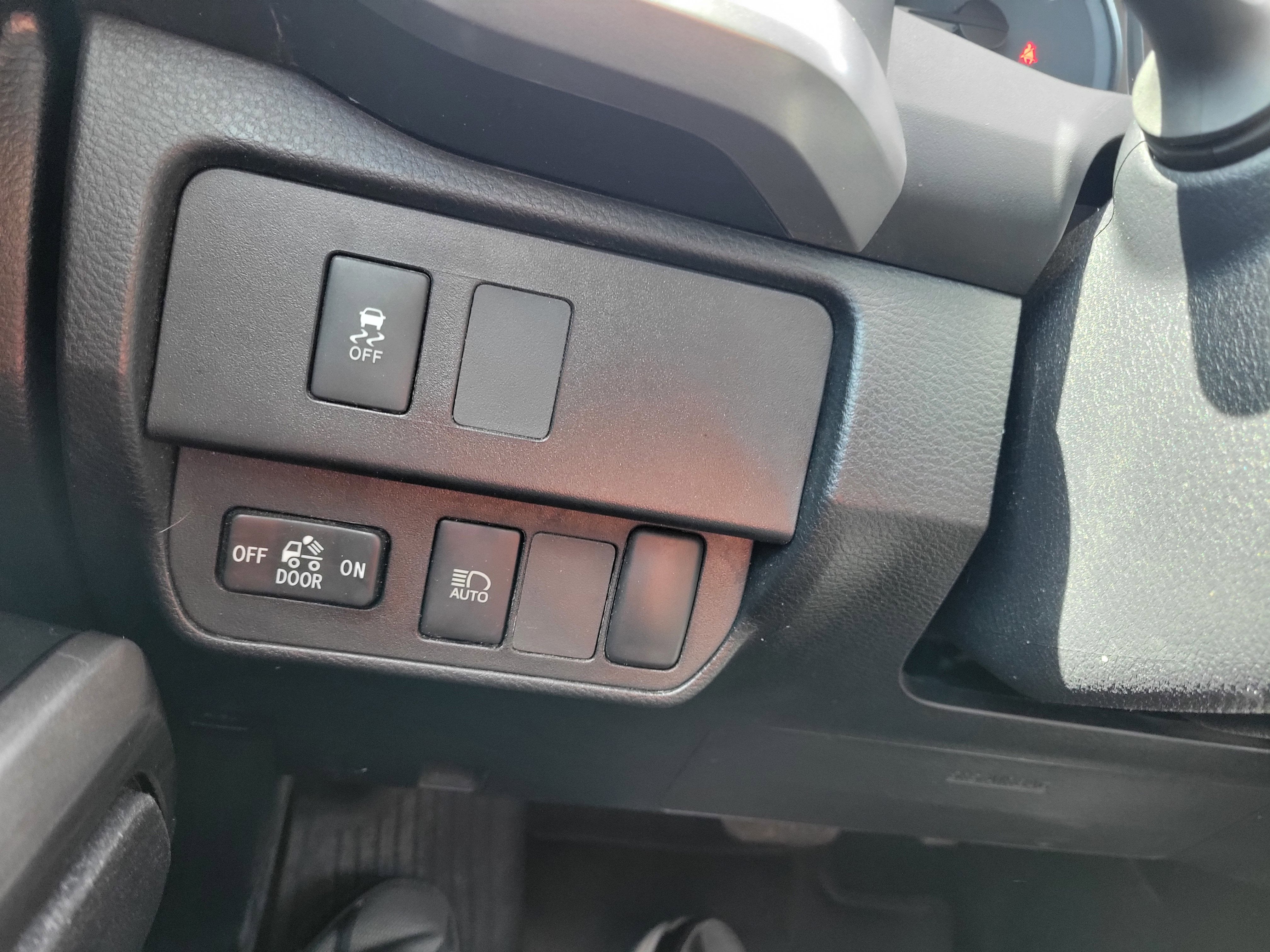 2020 Toyota Tacoma SR5 V6