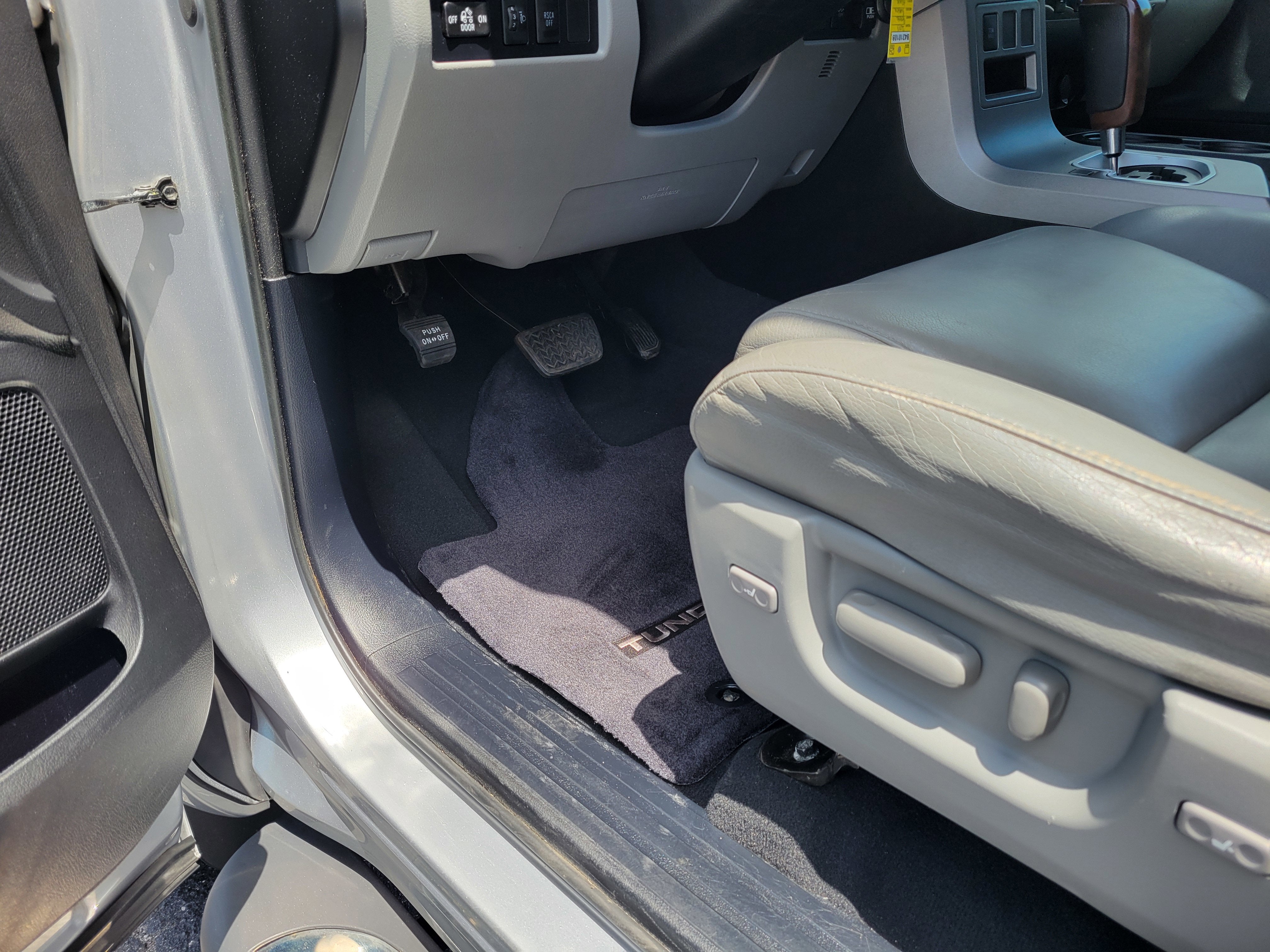 2013 Toyota Tundra Limited 5.7L V8