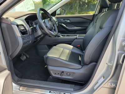 2023 Nissan Rogue SL FWD