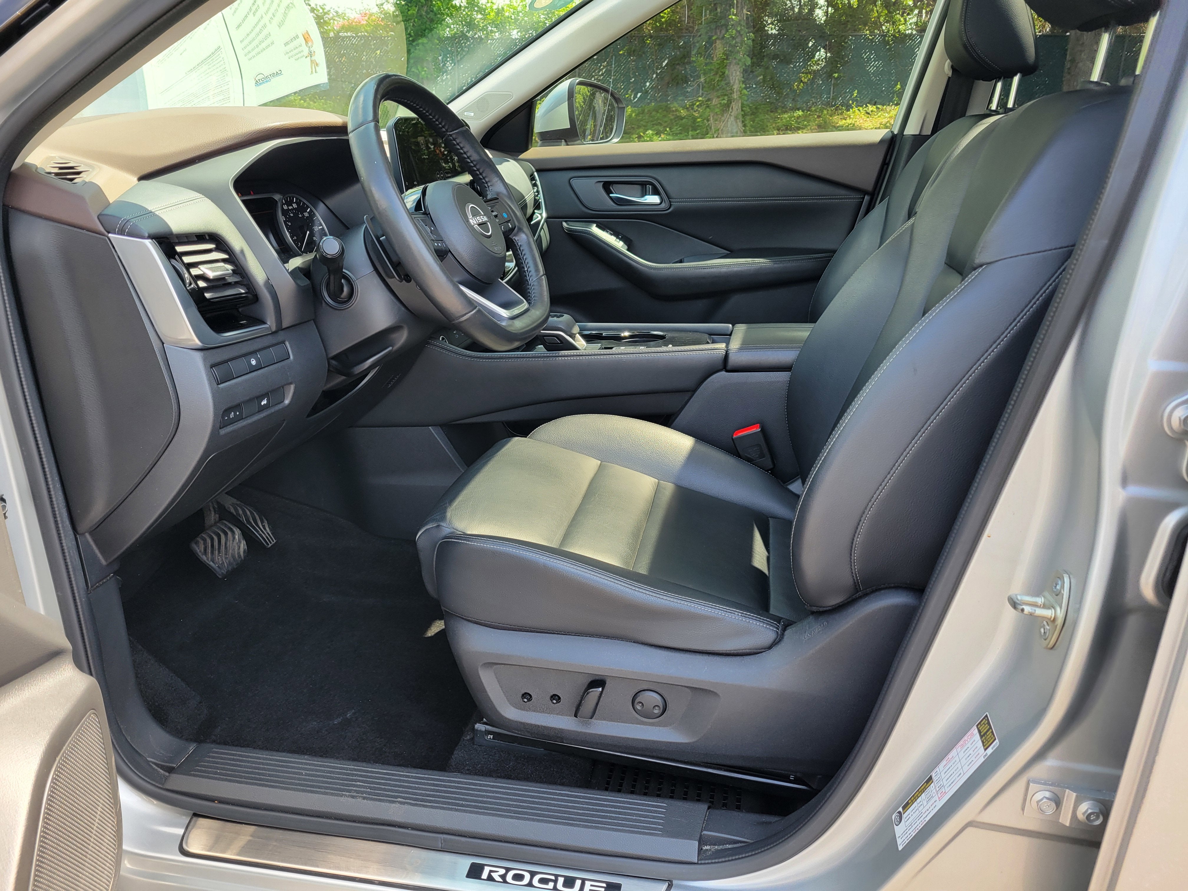 2023 Nissan Rogue SL FWD