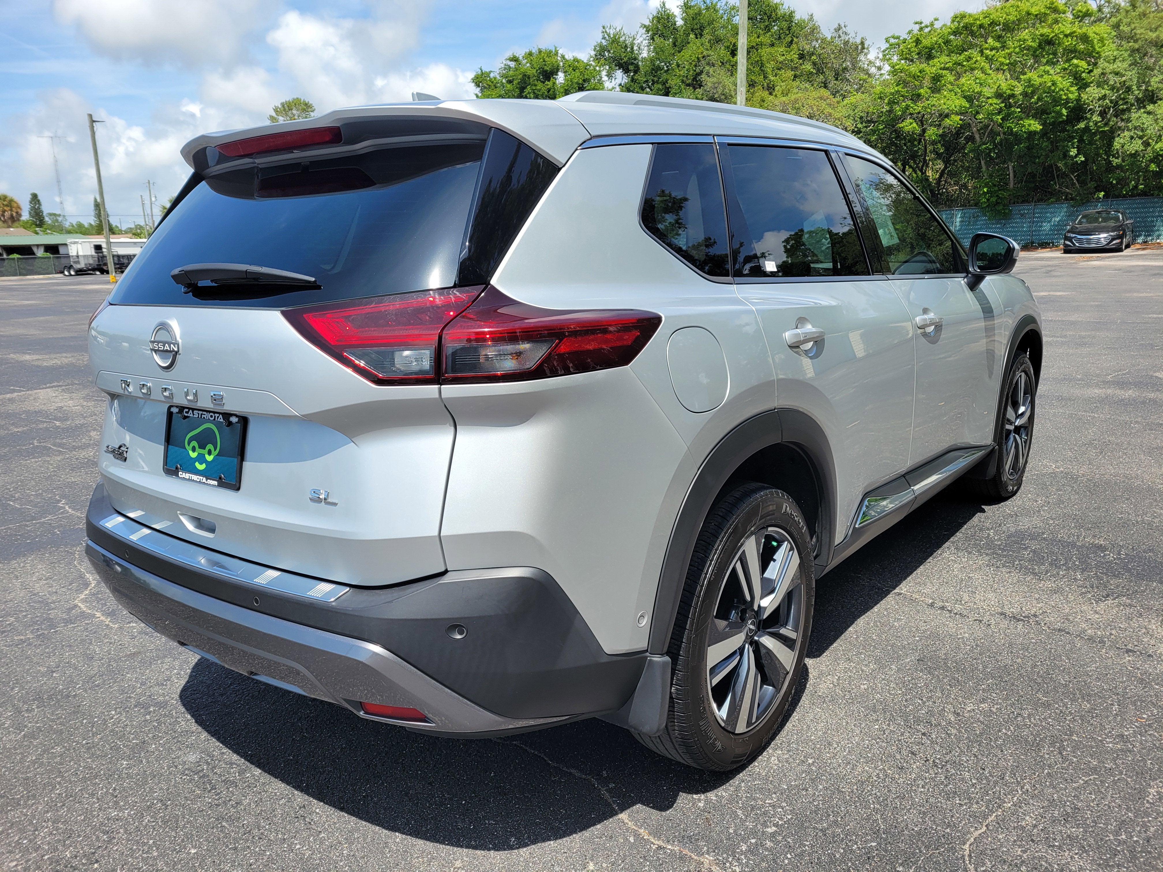 2023 Nissan Rogue SL FWD