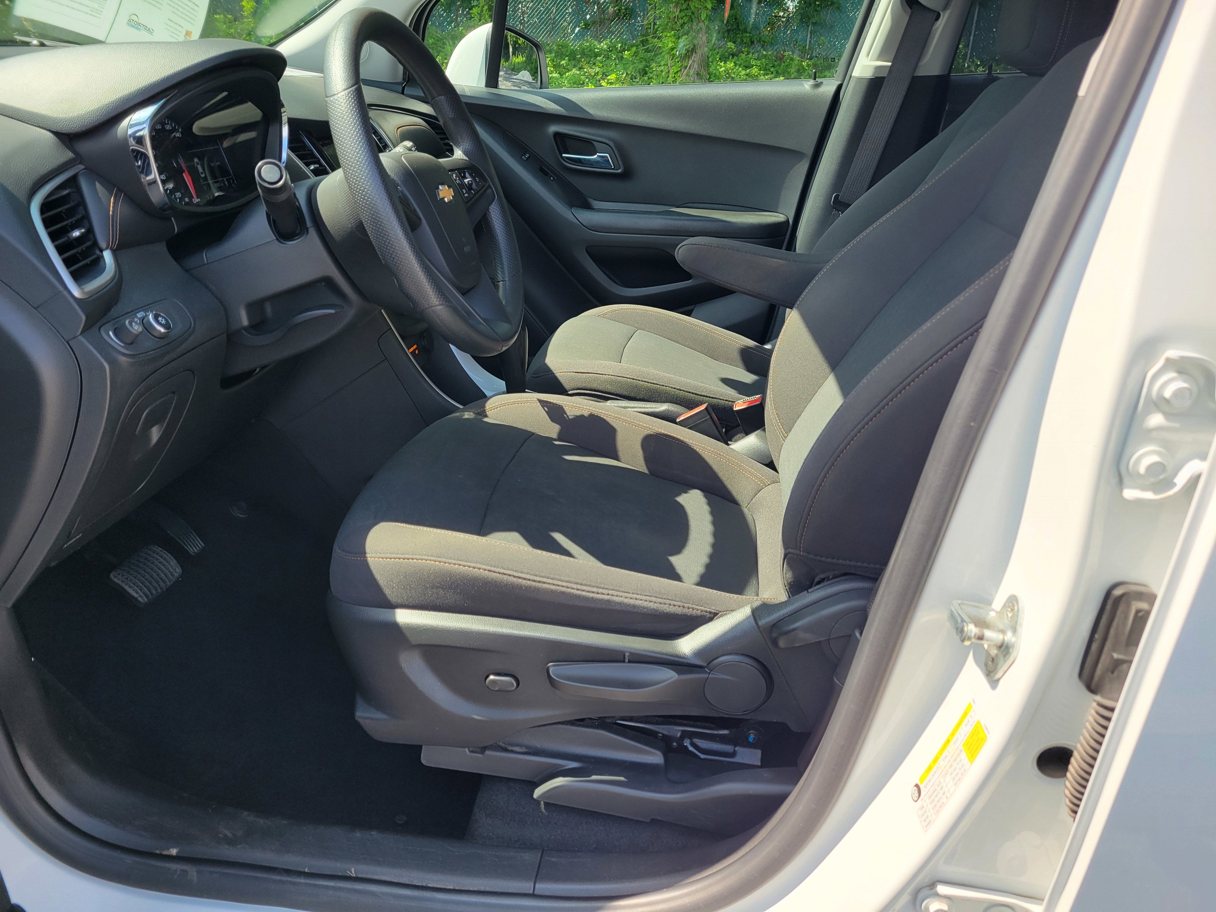 2022 Chevrolet Trax LS