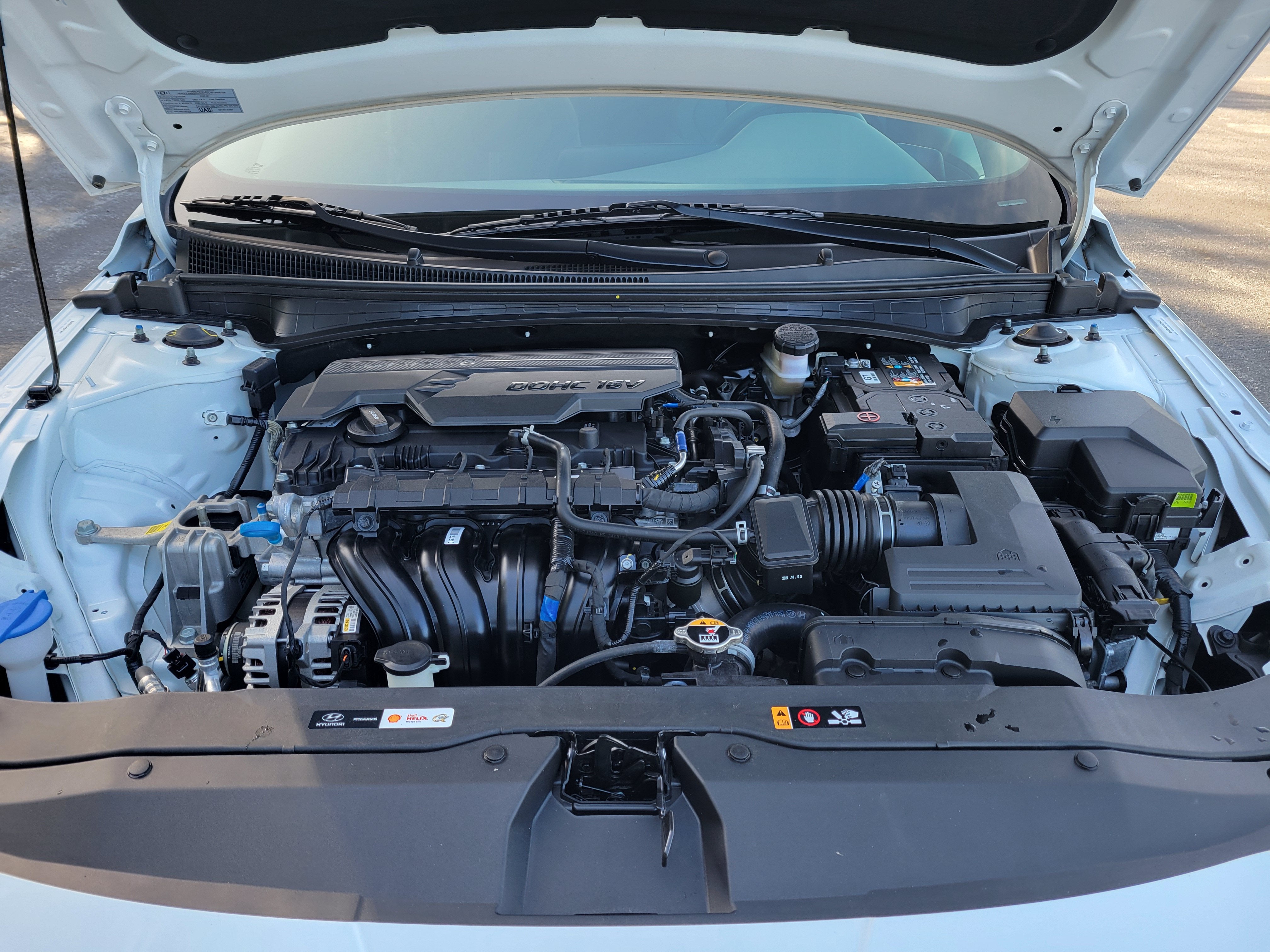 2025 Hyundai Elantra SE - Photo 10