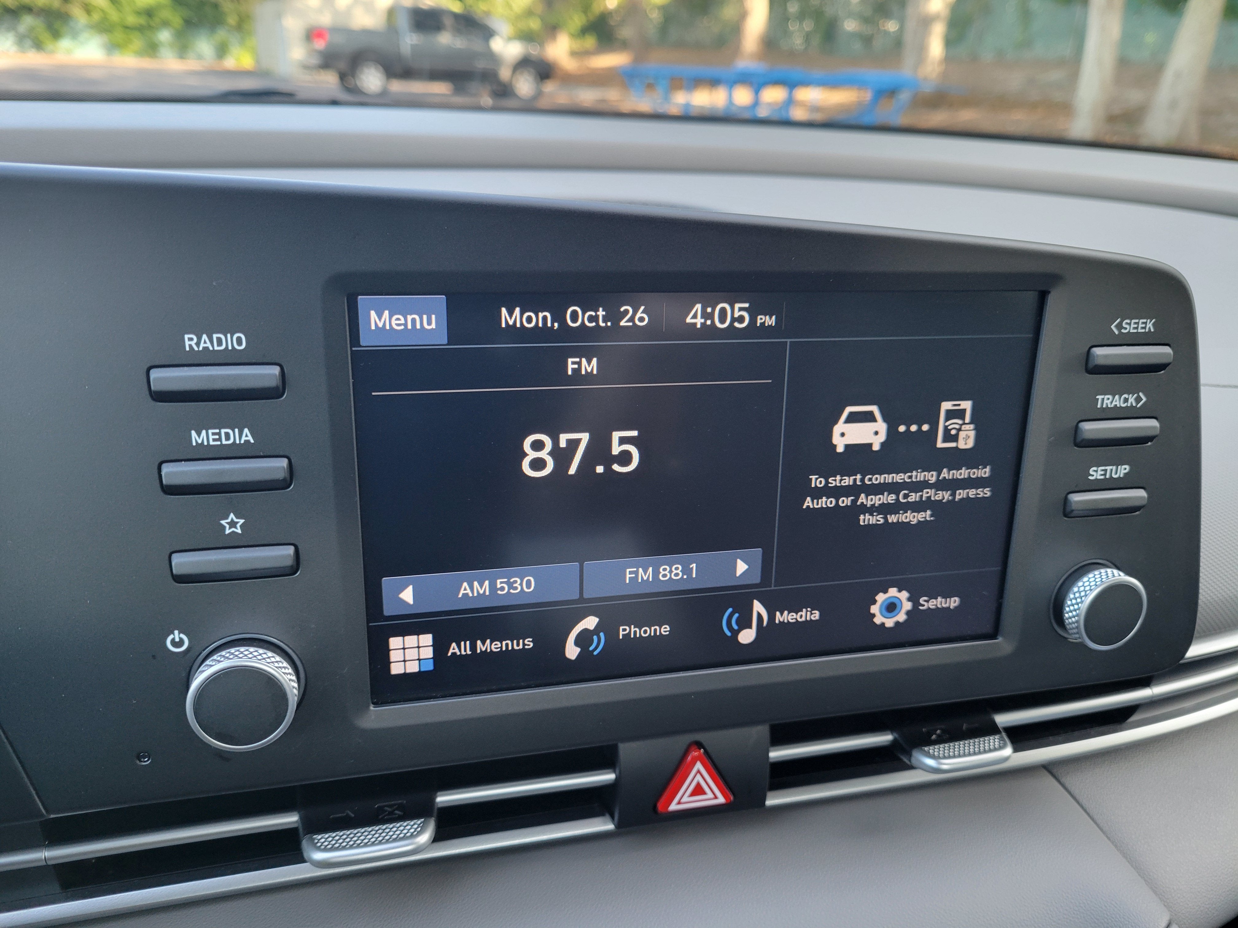 2025 Hyundai Elantra SE - Photo 16