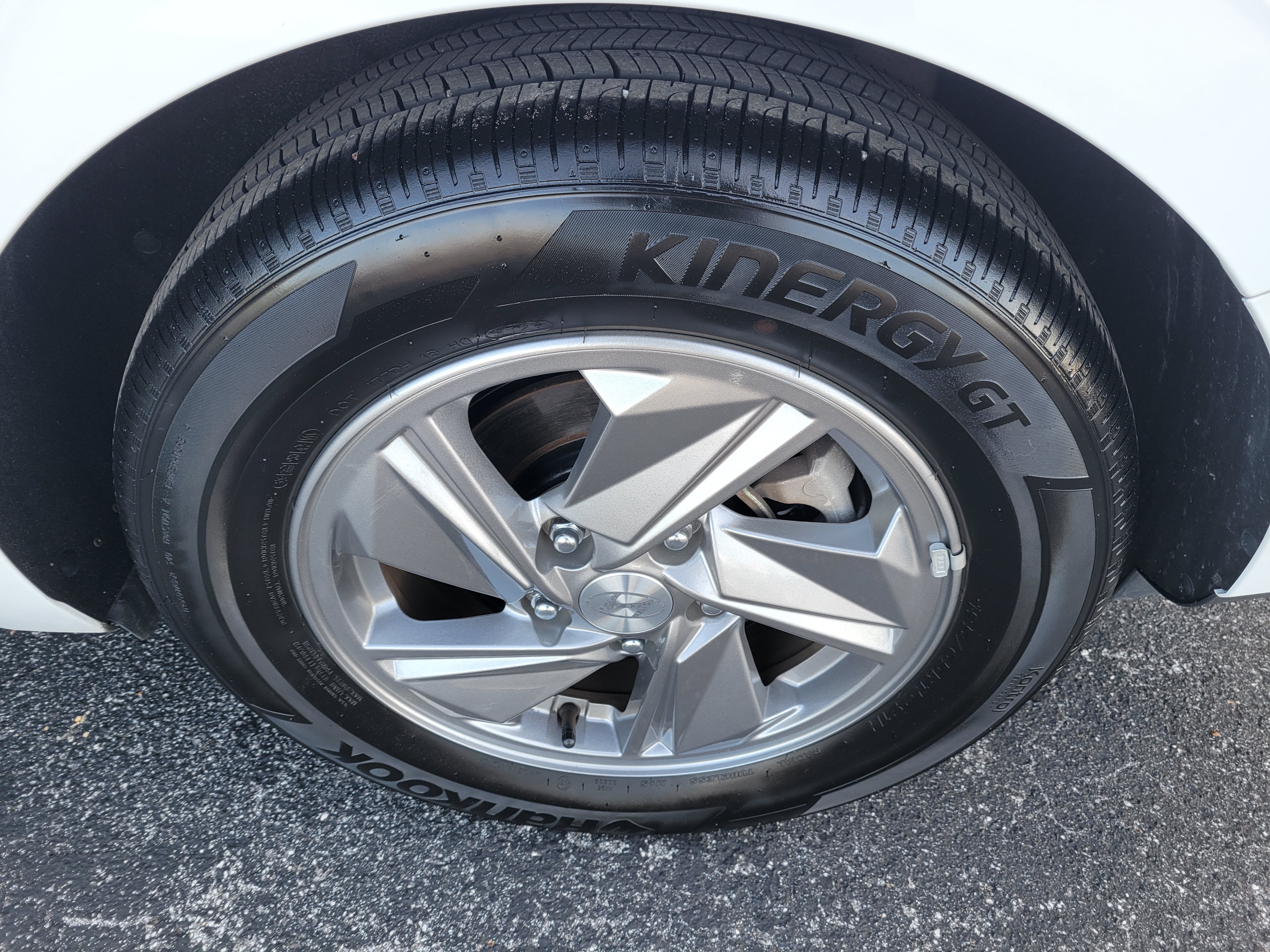 2025 Hyundai Elantra SE - Photo 30