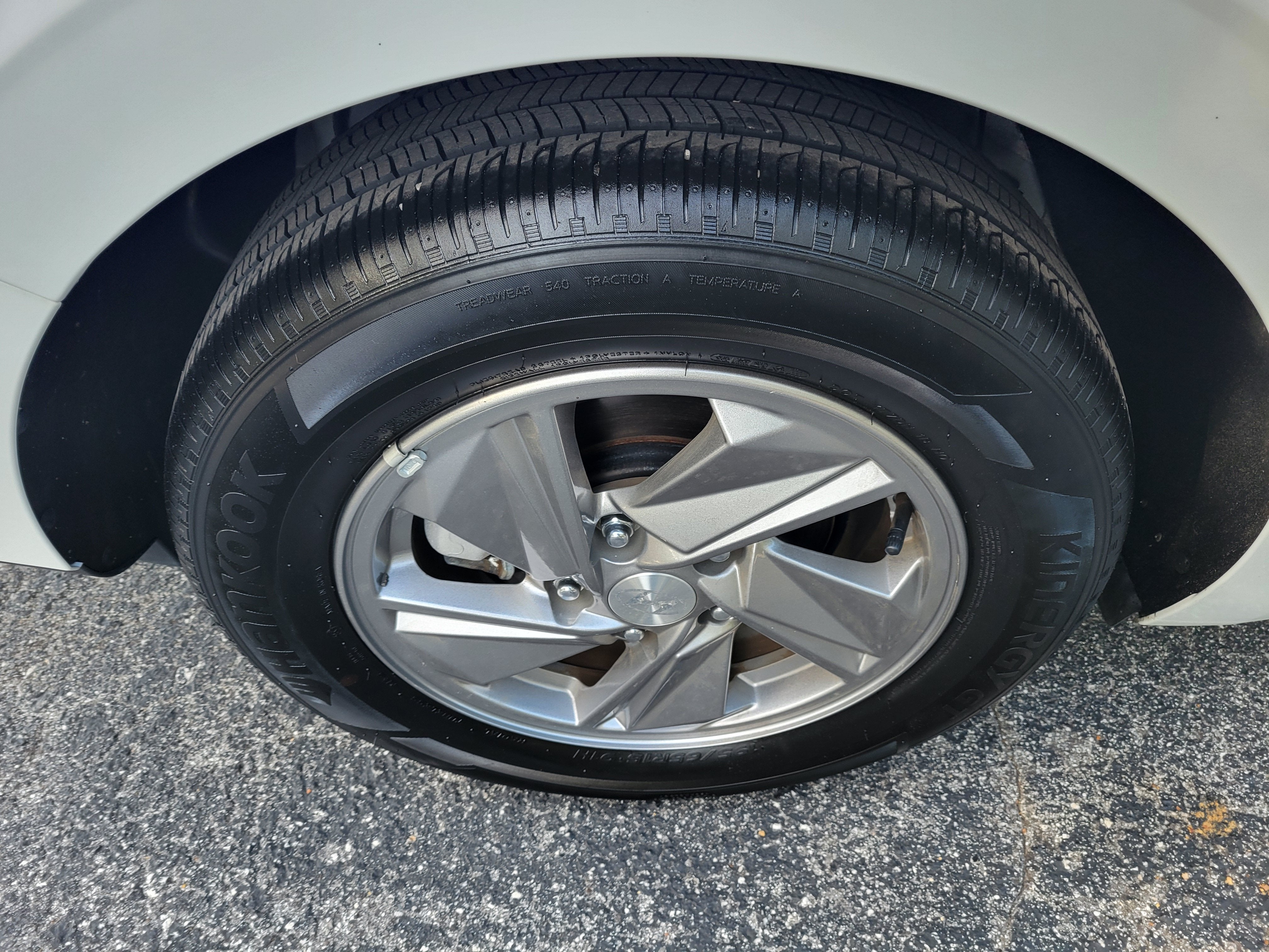2025 Hyundai Elantra SE - Photo 33