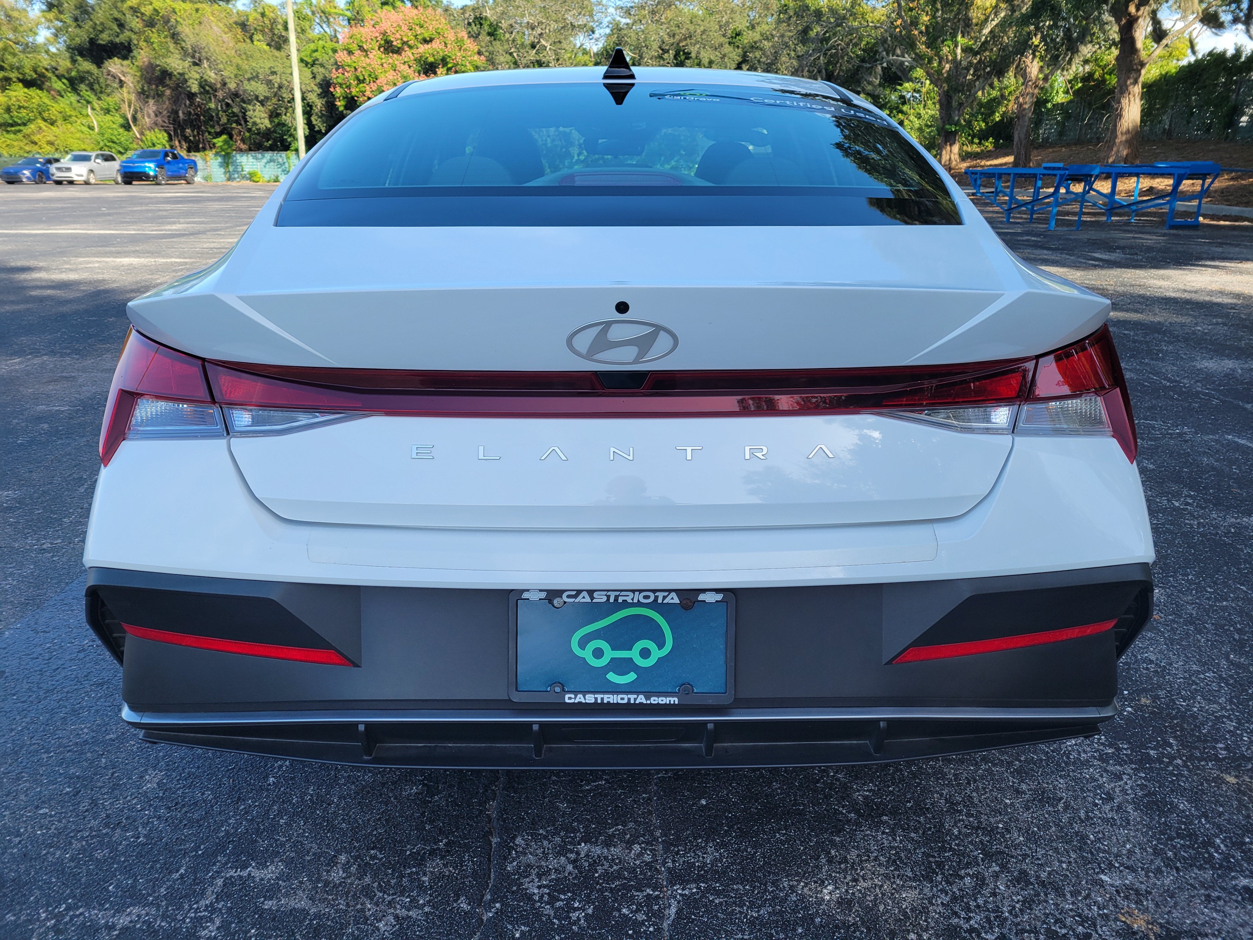 2025 Hyundai Elantra SE - Photo 6