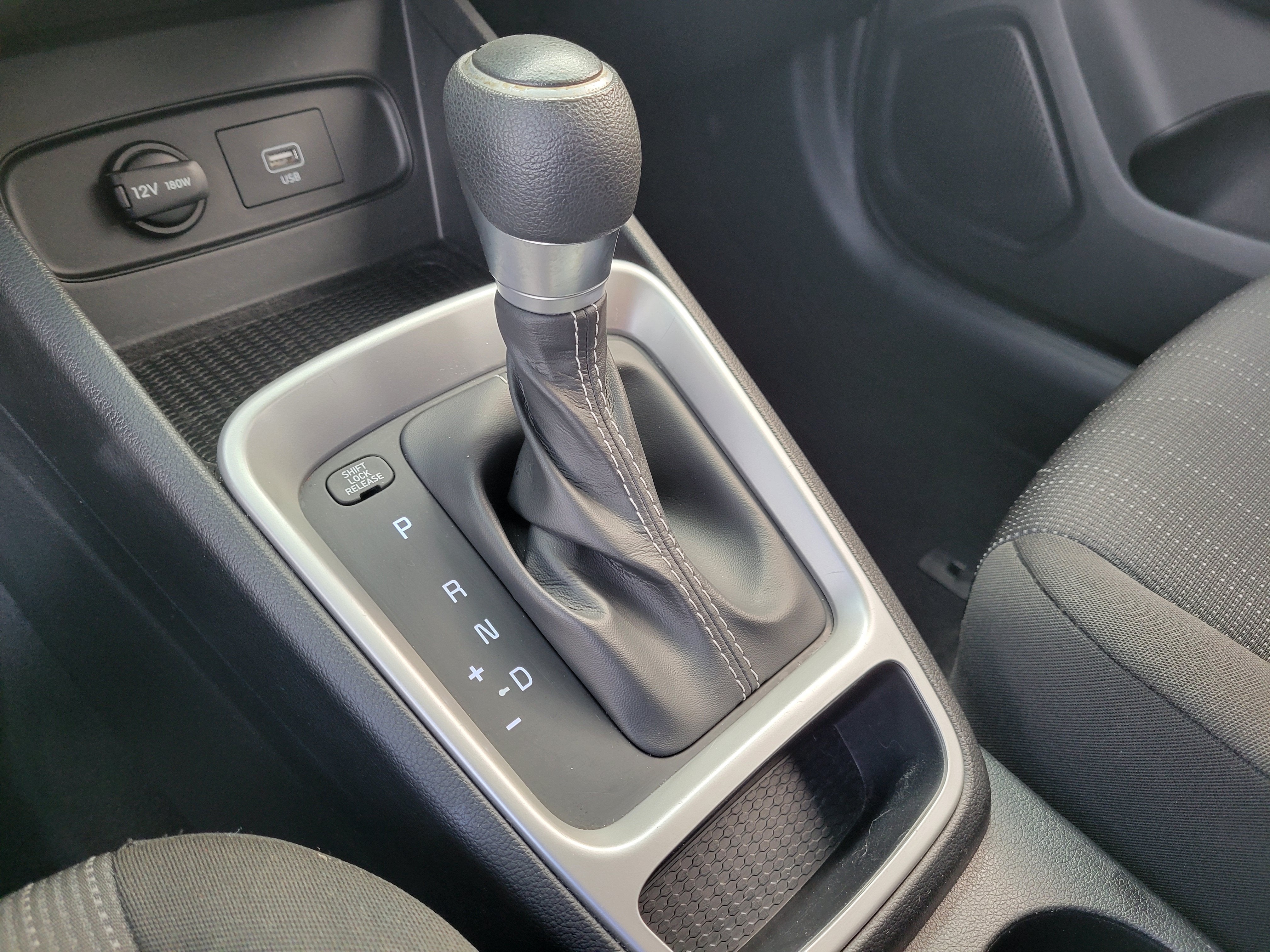 2021 Hyundai Venue SE