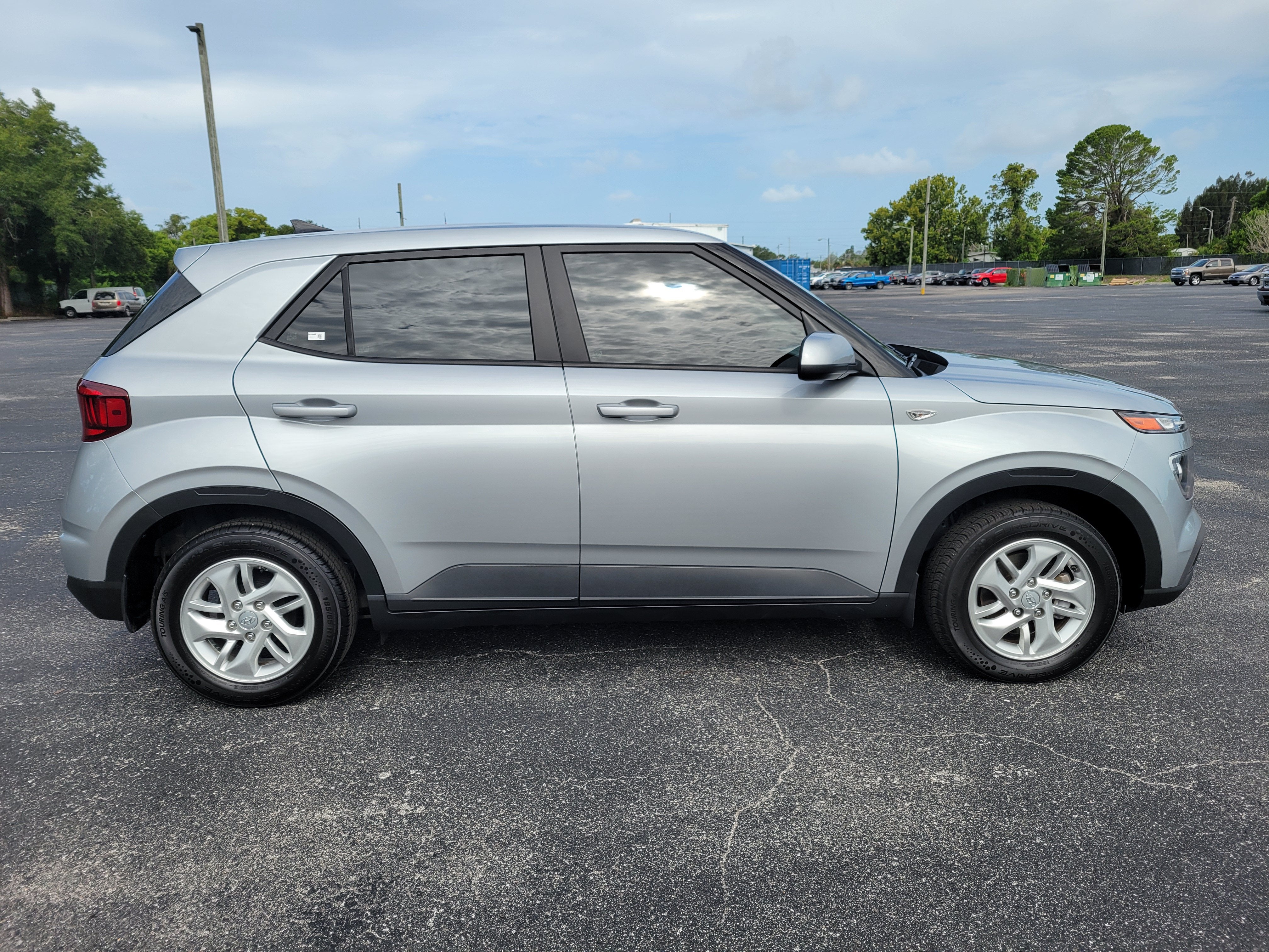 2021 Hyundai Venue SE