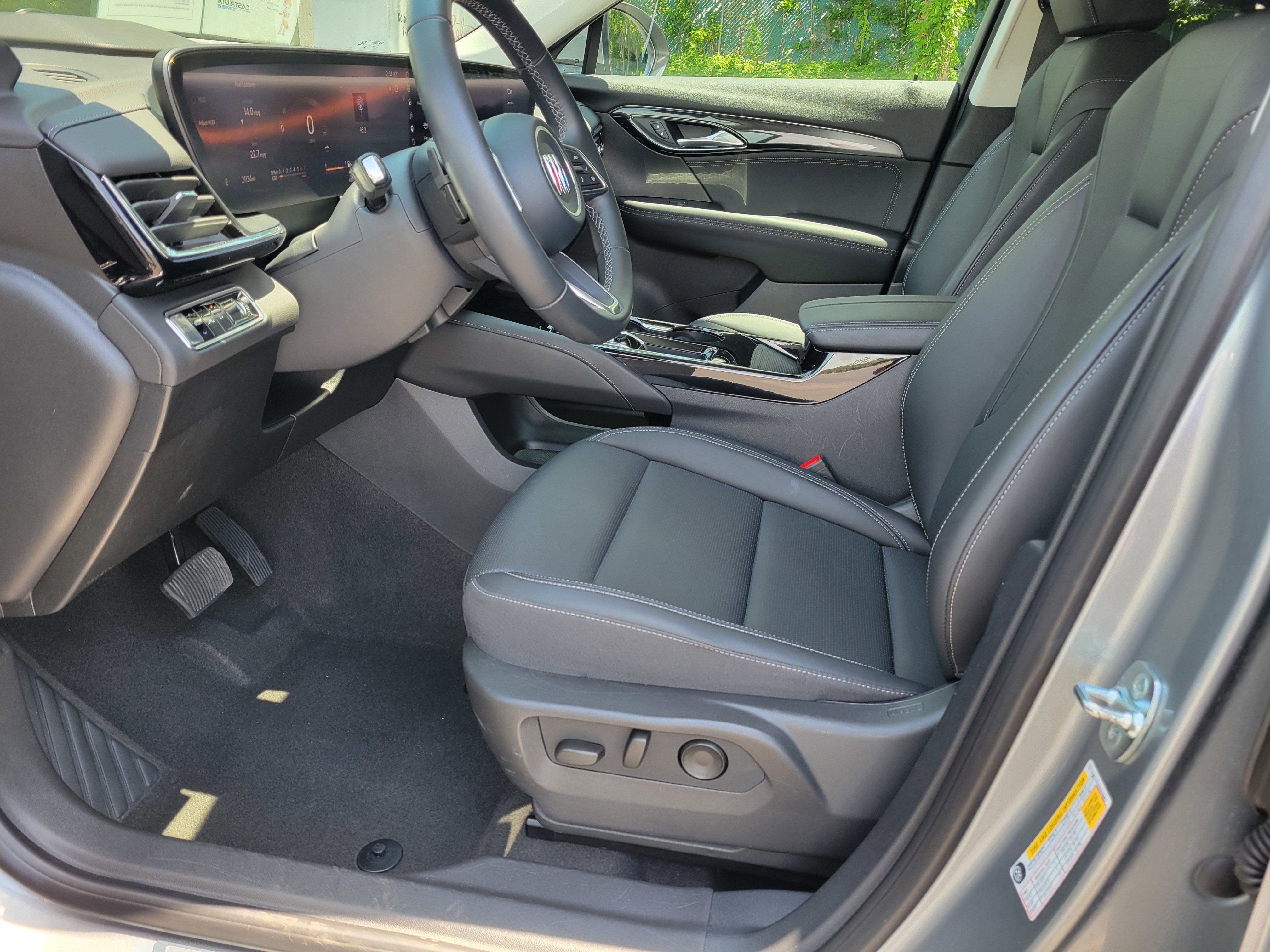 2025 Buick Envision Preferred - Photo 29