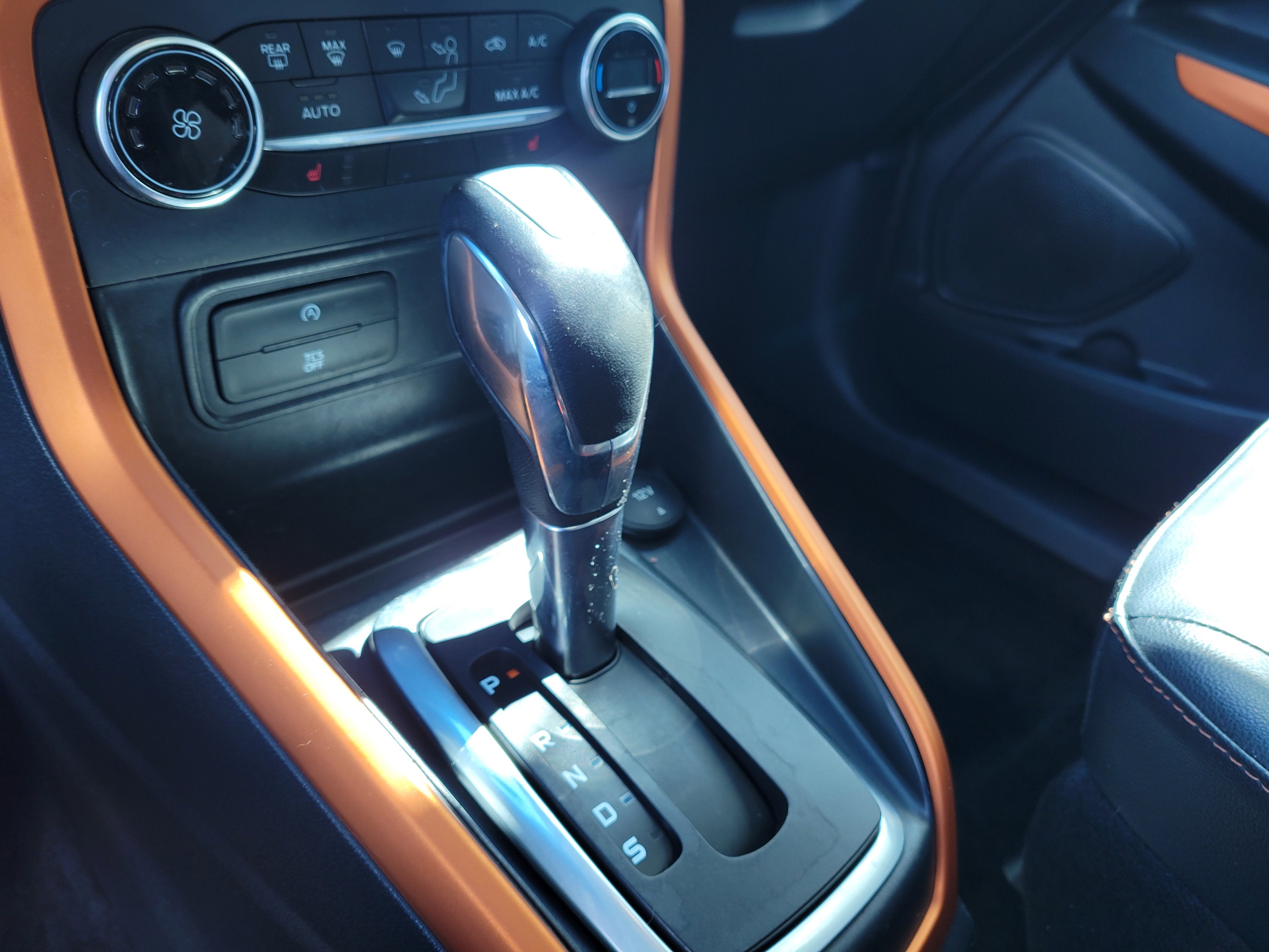 2018 Ford EcoSport SES