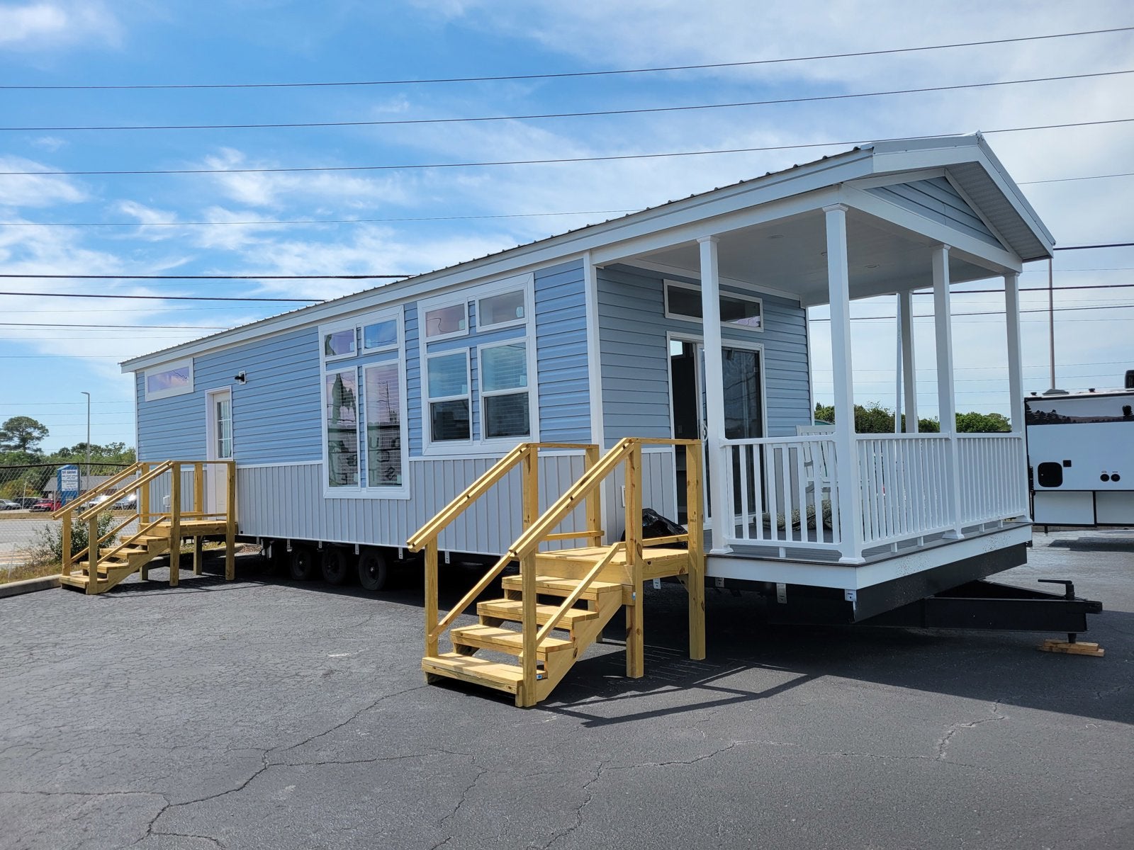 2023 HAWK ELITE 360HB13381B Base