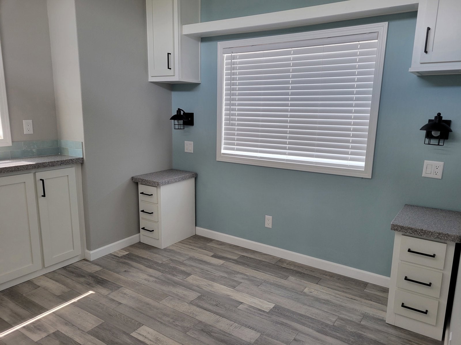 2023 HAWK ELITE 360HB13381B Base