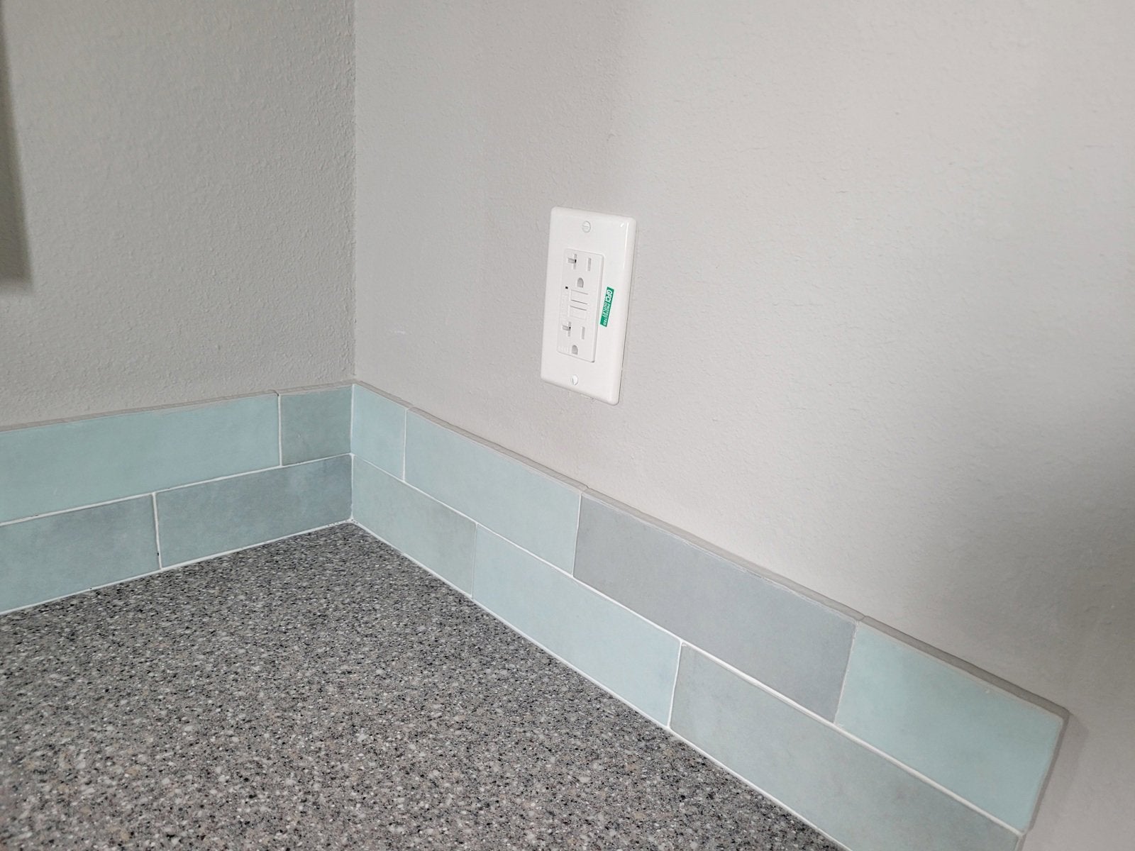 2023 HAWK ELITE 360HB13381B Base