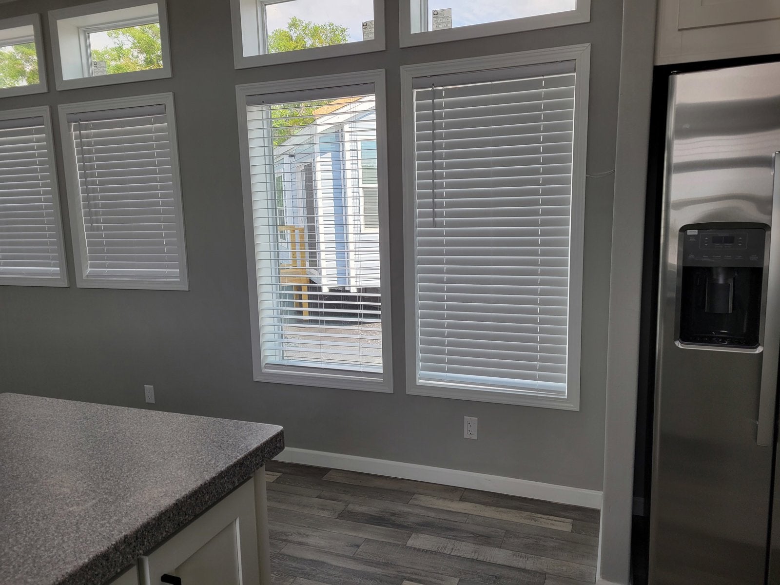 2023 HAWK ELITE 360HB13381B Base