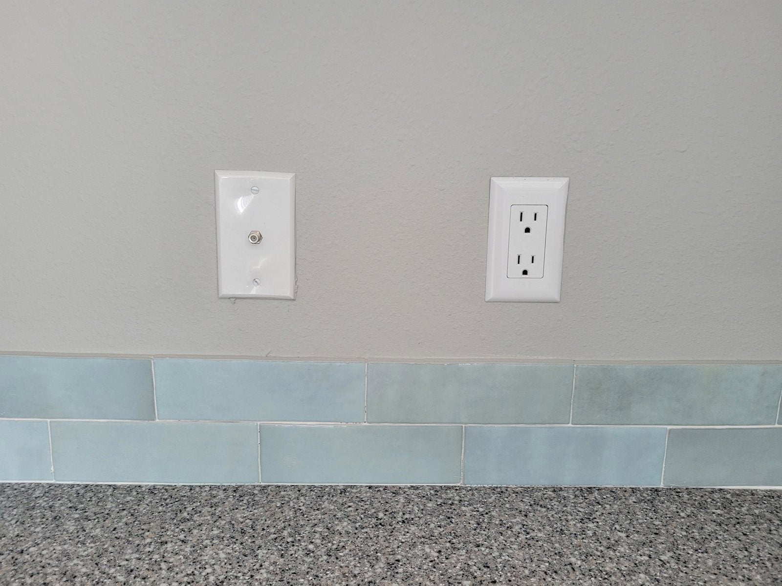 2023 HAWK ELITE 360HB13381B Base