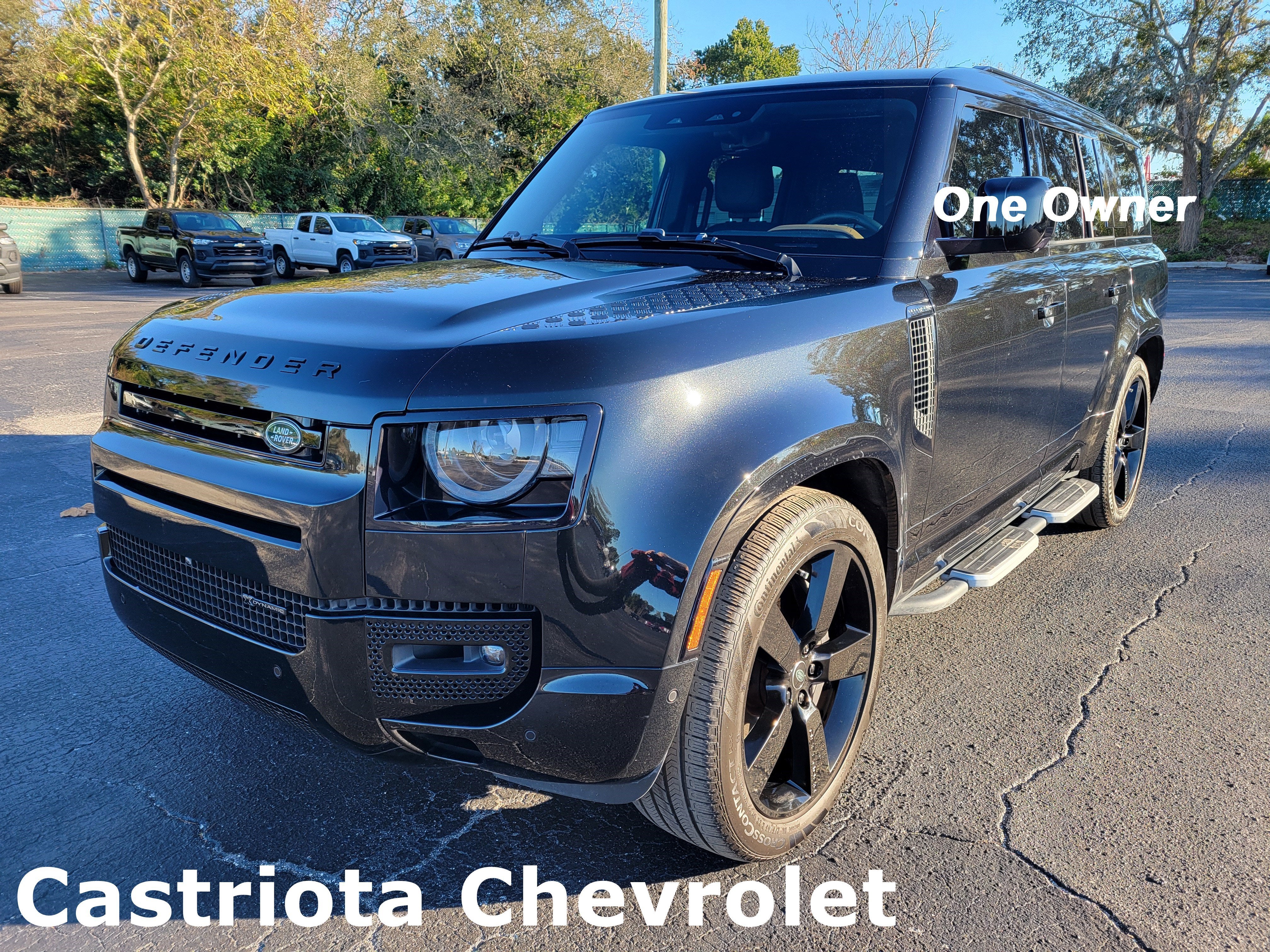 2023 Land Rover Defender 130 X-Dynamic SE