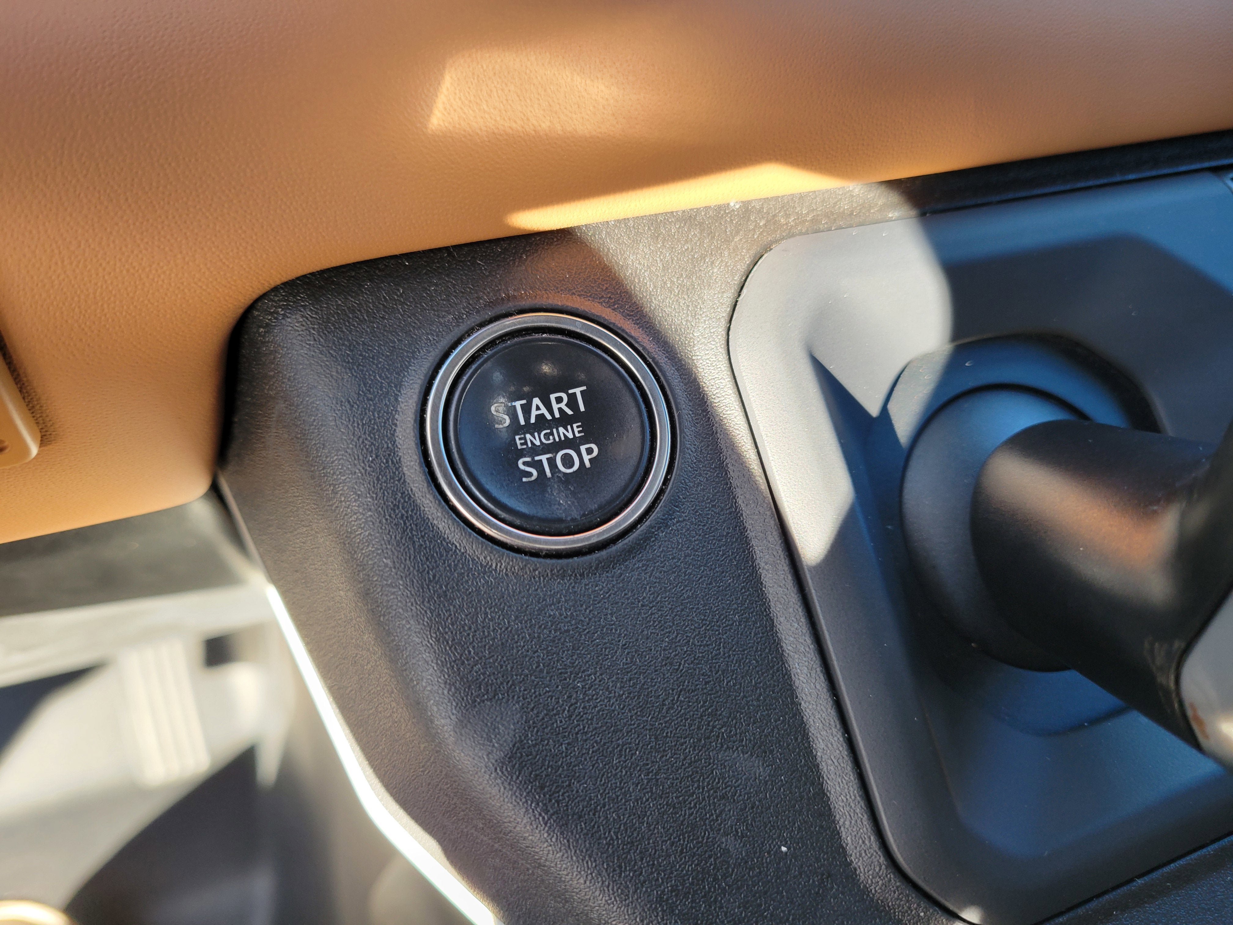 2023 Land Rover Defender 130 X-Dynamic SE