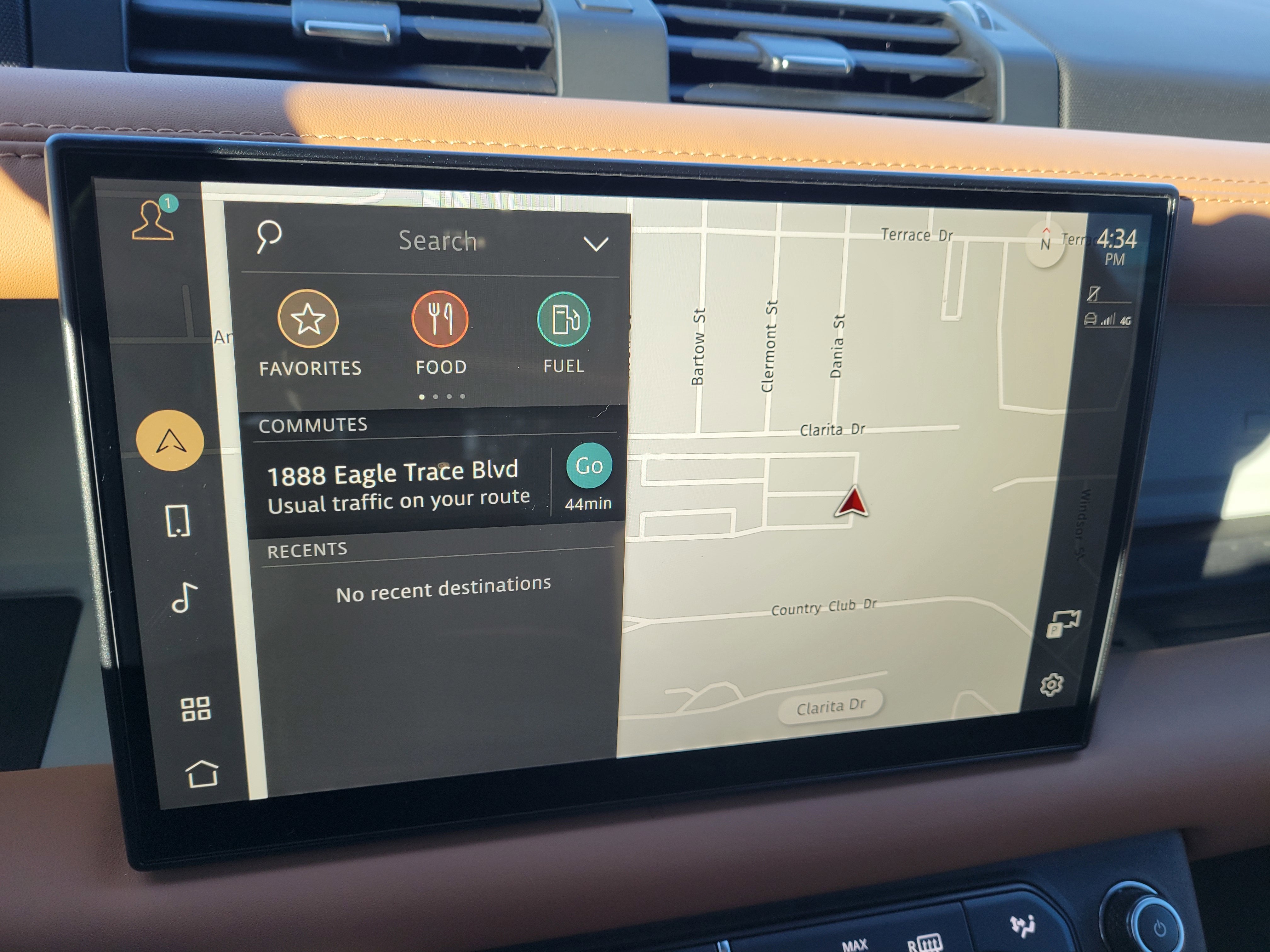 2023 Land Rover Defender 130 X-Dynamic SE