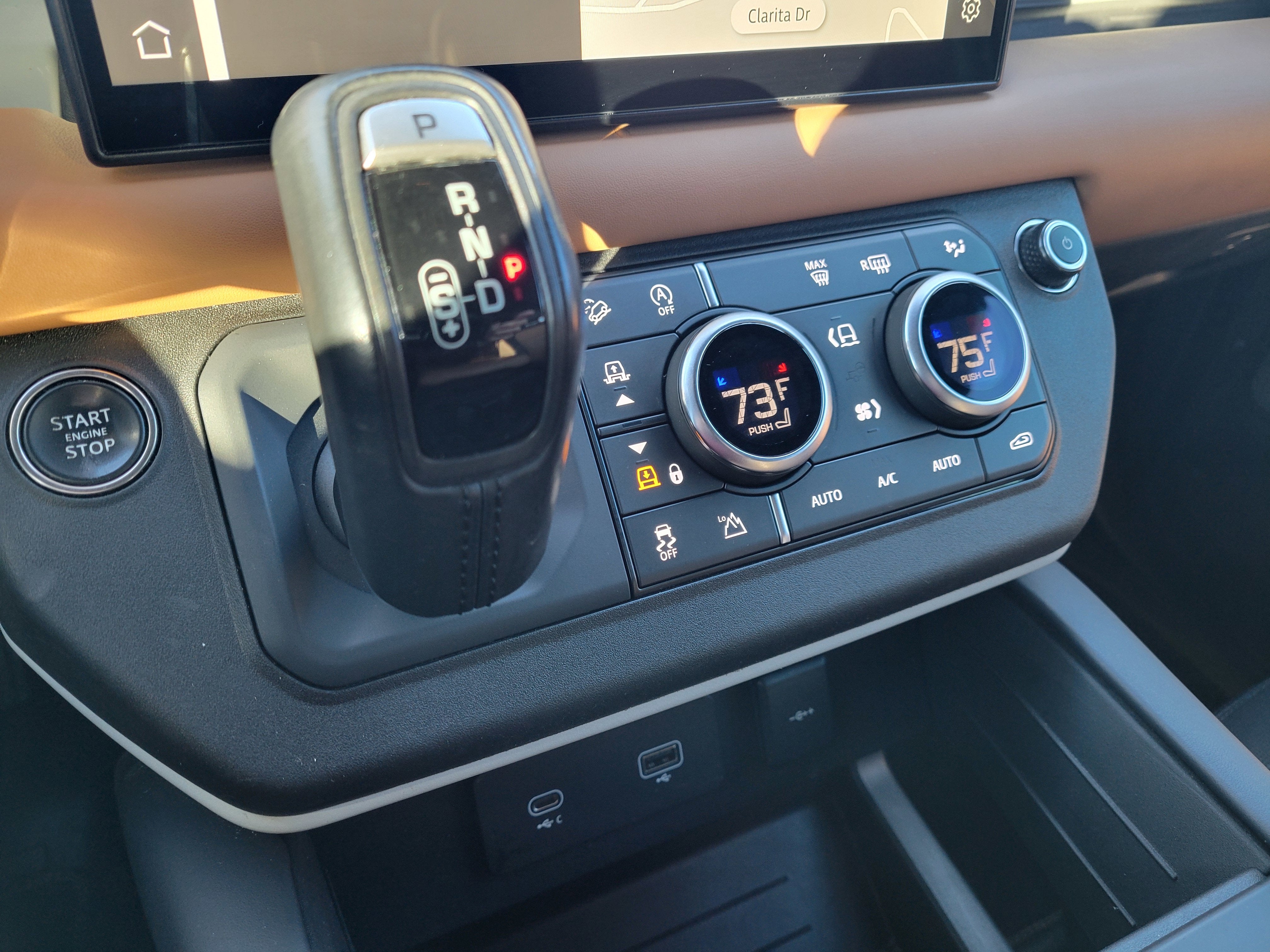 2023 Land Rover Defender 130 X-Dynamic SE