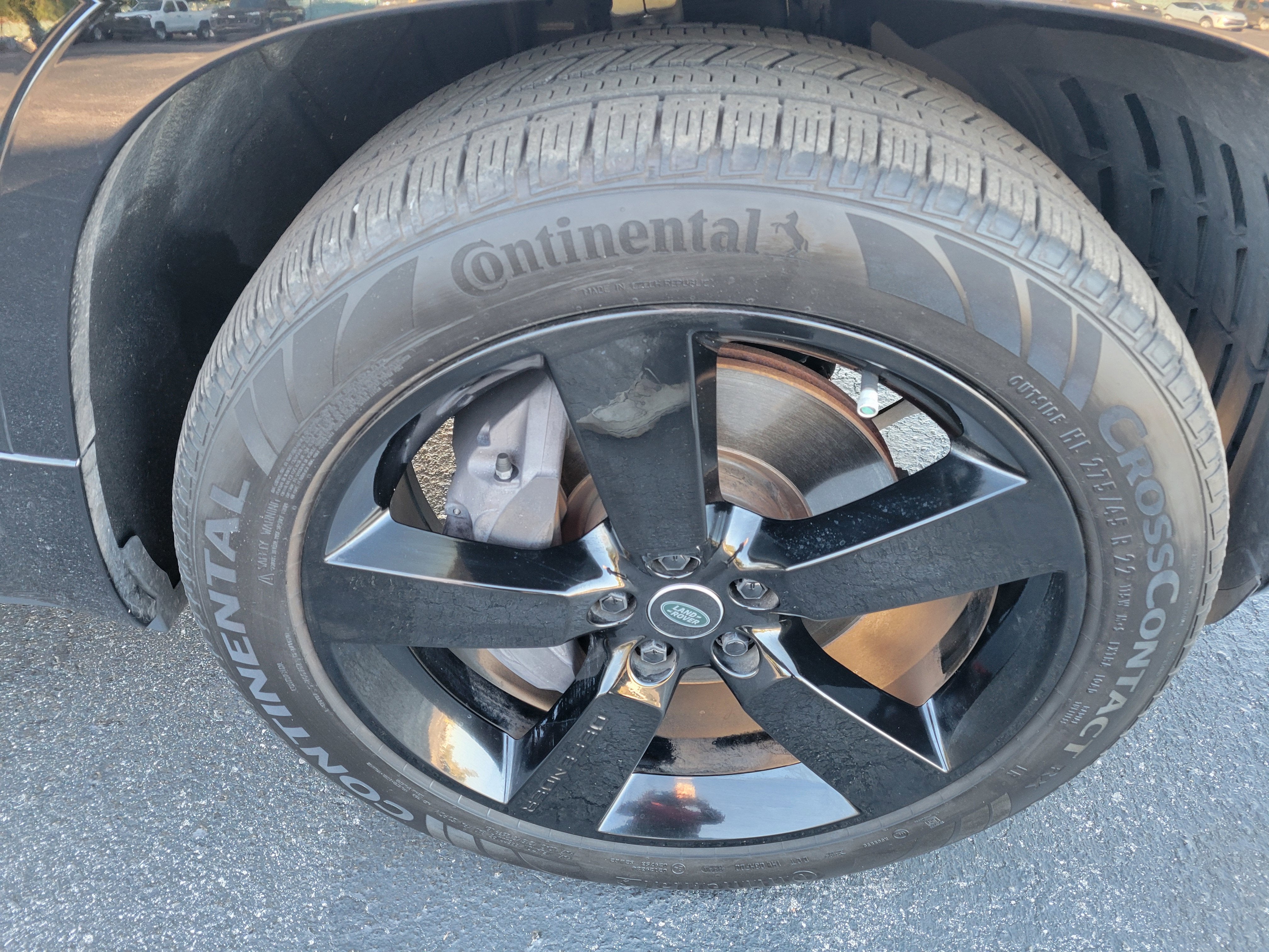 2023 Land Rover Defender 130 X-Dynamic SE