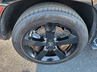 2023 Land Rover Defender 130 X-Dynamic SE