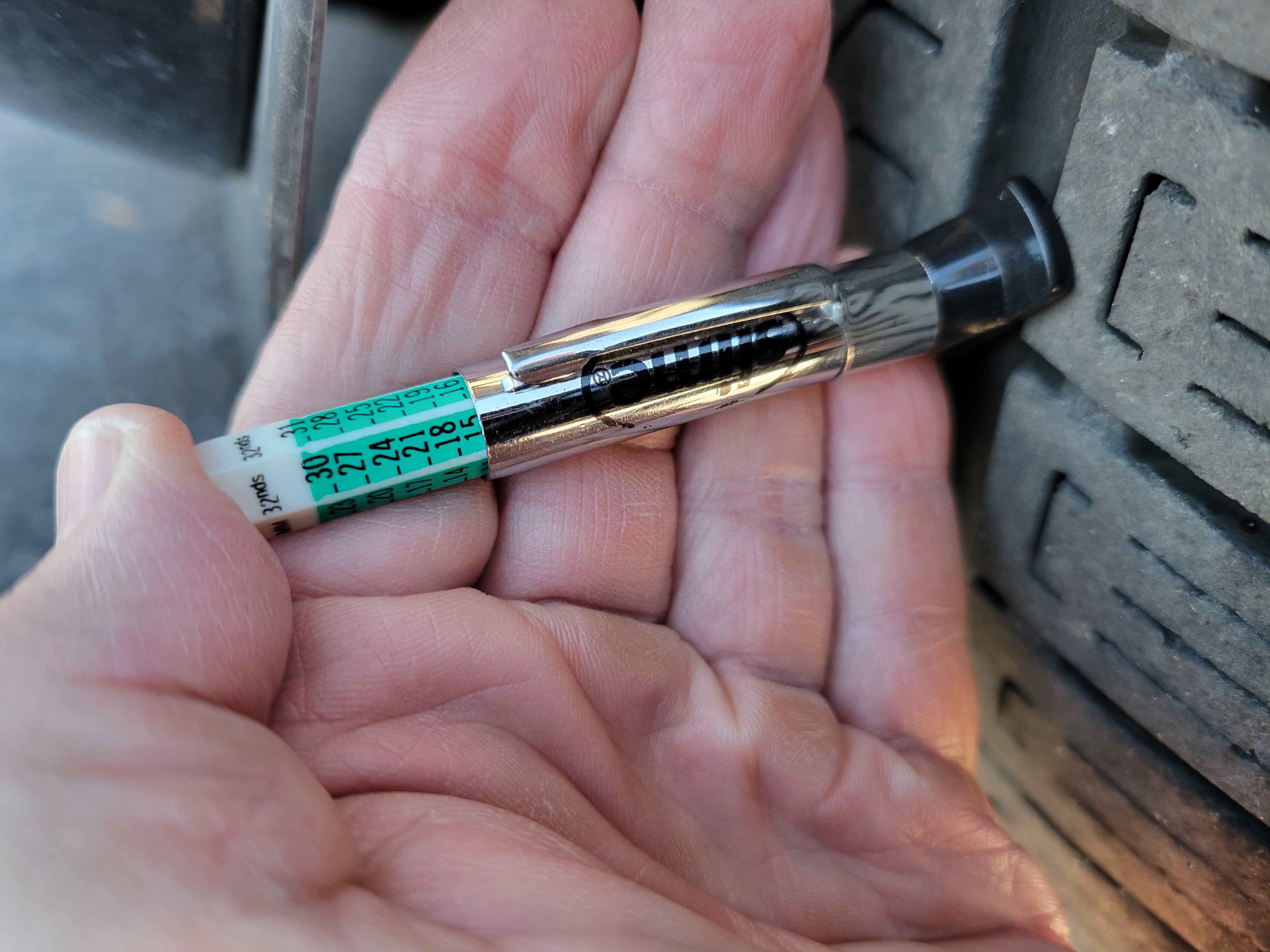 2023 Land Rover Defender 130 X-Dynamic SE