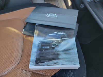 2023 Land Rover Defender 130 X-Dynamic SE