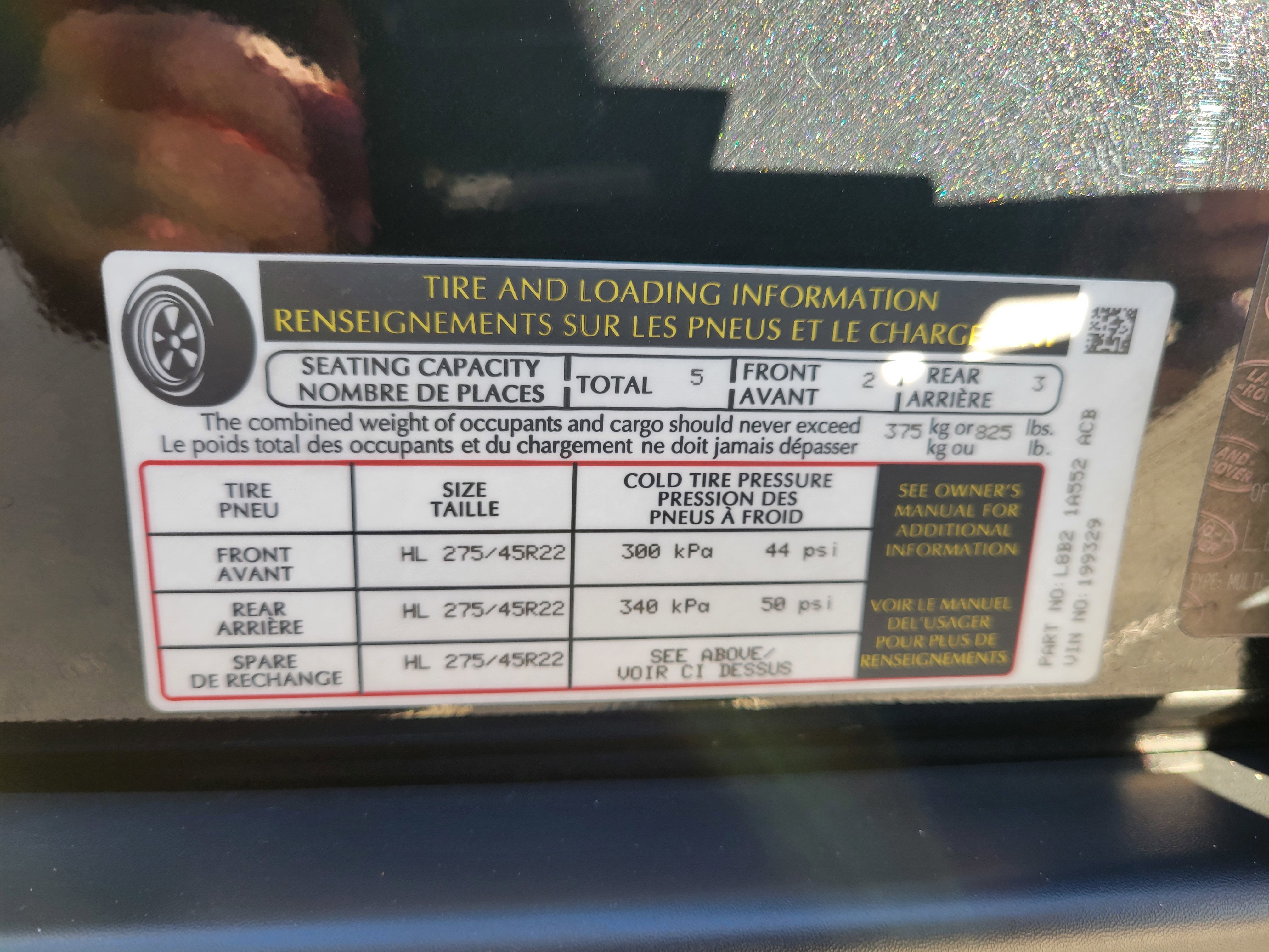 2023 Land Rover Defender 130 X-Dynamic SE