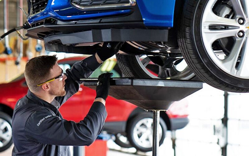 Vehicle Servicing by expert